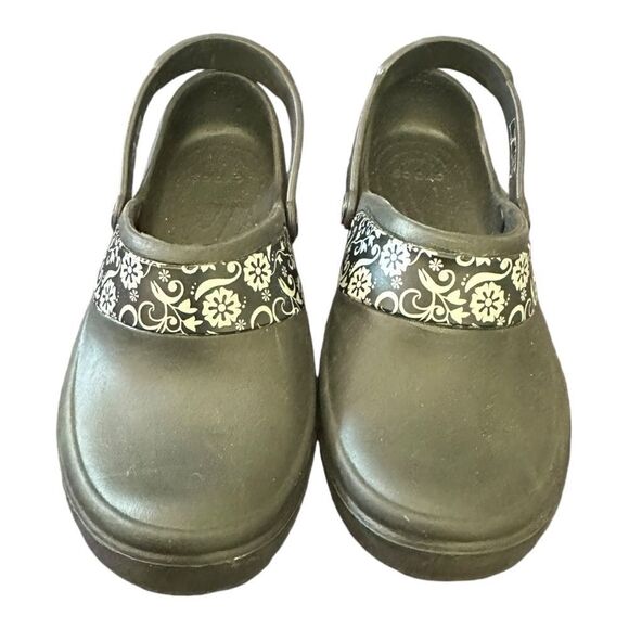 Crocs | Mercy Clogs Womens Black/ Silver Print Slip Resistant Shoes | 6 - Picture 1 of 6